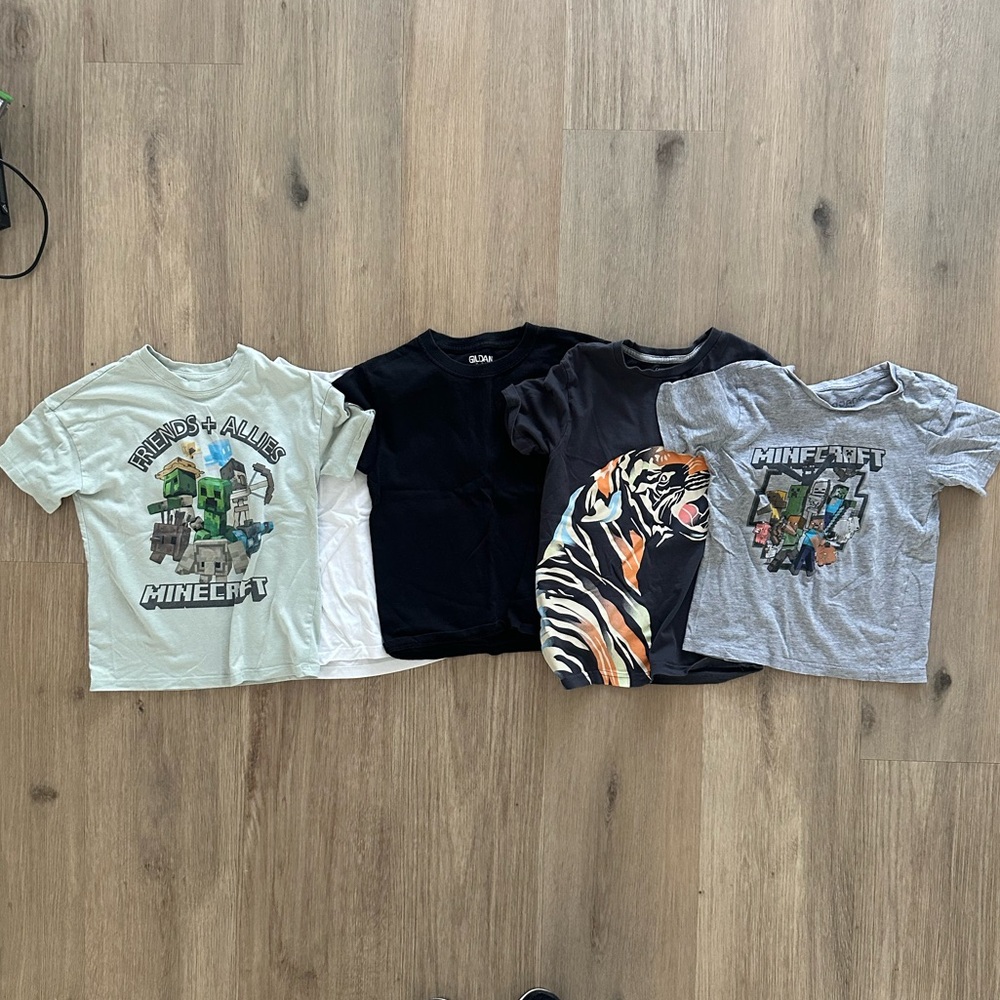 5 tshirts fits 7-8 year old